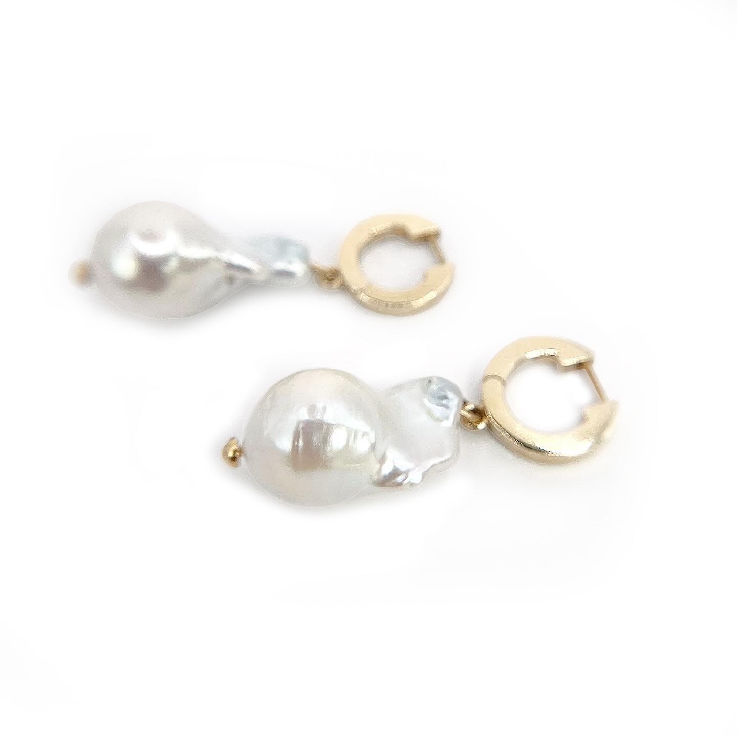 14K Yellow Gold Baroque Pearl Huggie Hoop Earrings