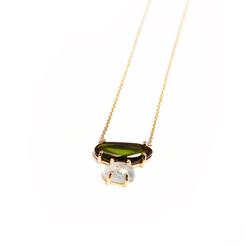 14K Yellow Gold Green Gemstone Necklace