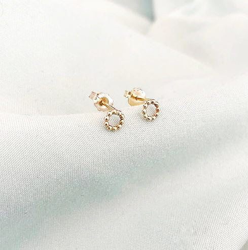 14KY Mini Beaded Circle Stud Earrings for Jillery